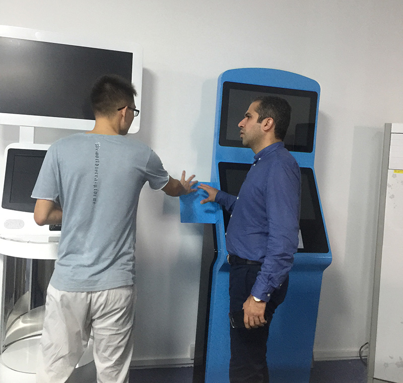 迪拜客戶來(lái)訪，與液晶拼接商用顯示產(chǎn)品更近一步合作交流